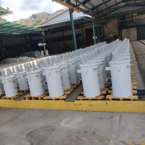 Transformadores monofasicos en aceite desde 15KVA hasta 333KVA.